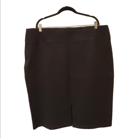 Calvin Klein Gorgeous Plus Size Faux Leather Skirt Size 2X - Picture 3 of 4